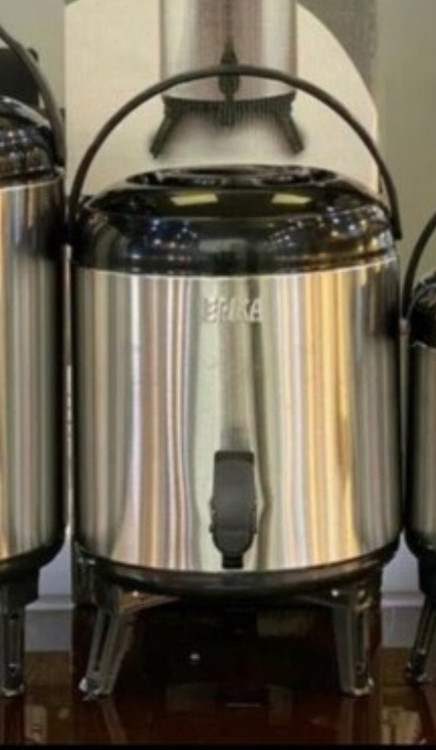 کلمن استیل آب ۸ لیتری پایه دار