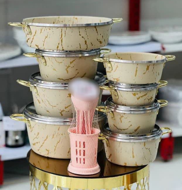 سرویس ۱۹ پارچه پرتو کالا طرح سنگ ماربل کالباسی