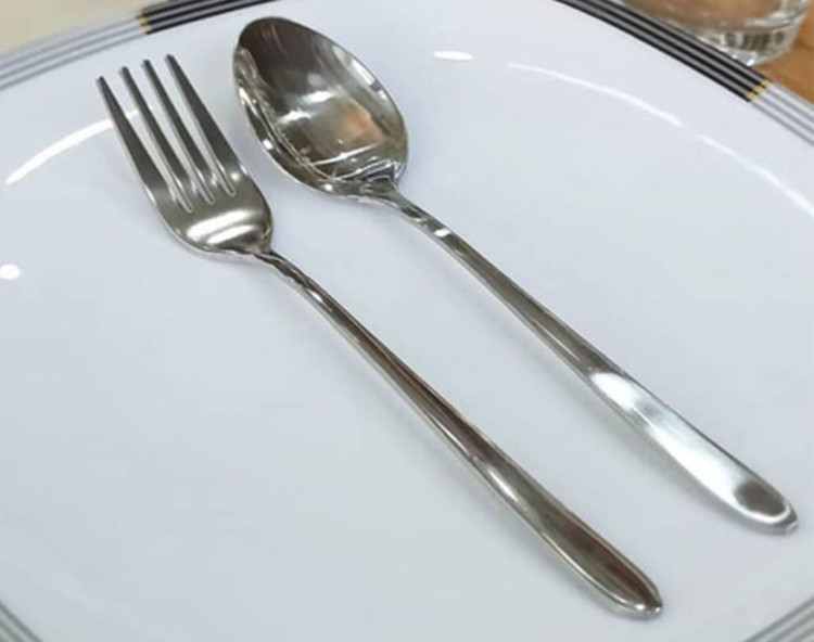 قاشق چنگال یونیک مدل دونا