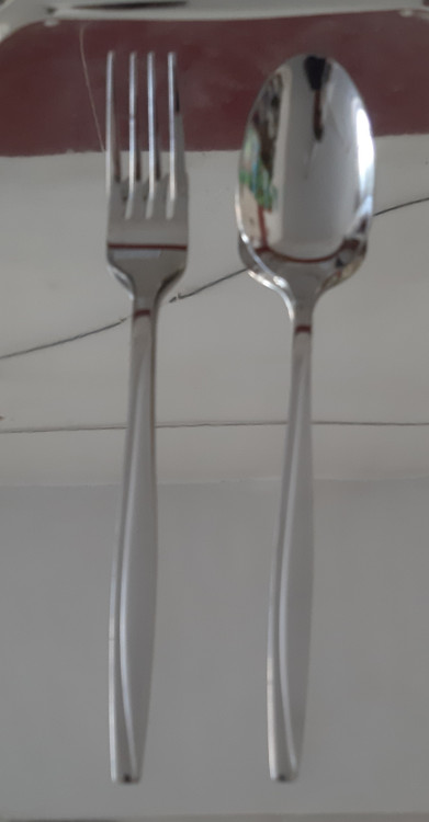 قاشق چنگال یونیک سنگین نگیر مدل ماینز